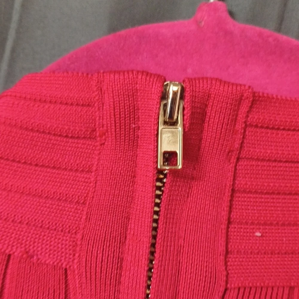 VENUS Vibrant Pink Long Sleeve Dress - Picture 14 of 16